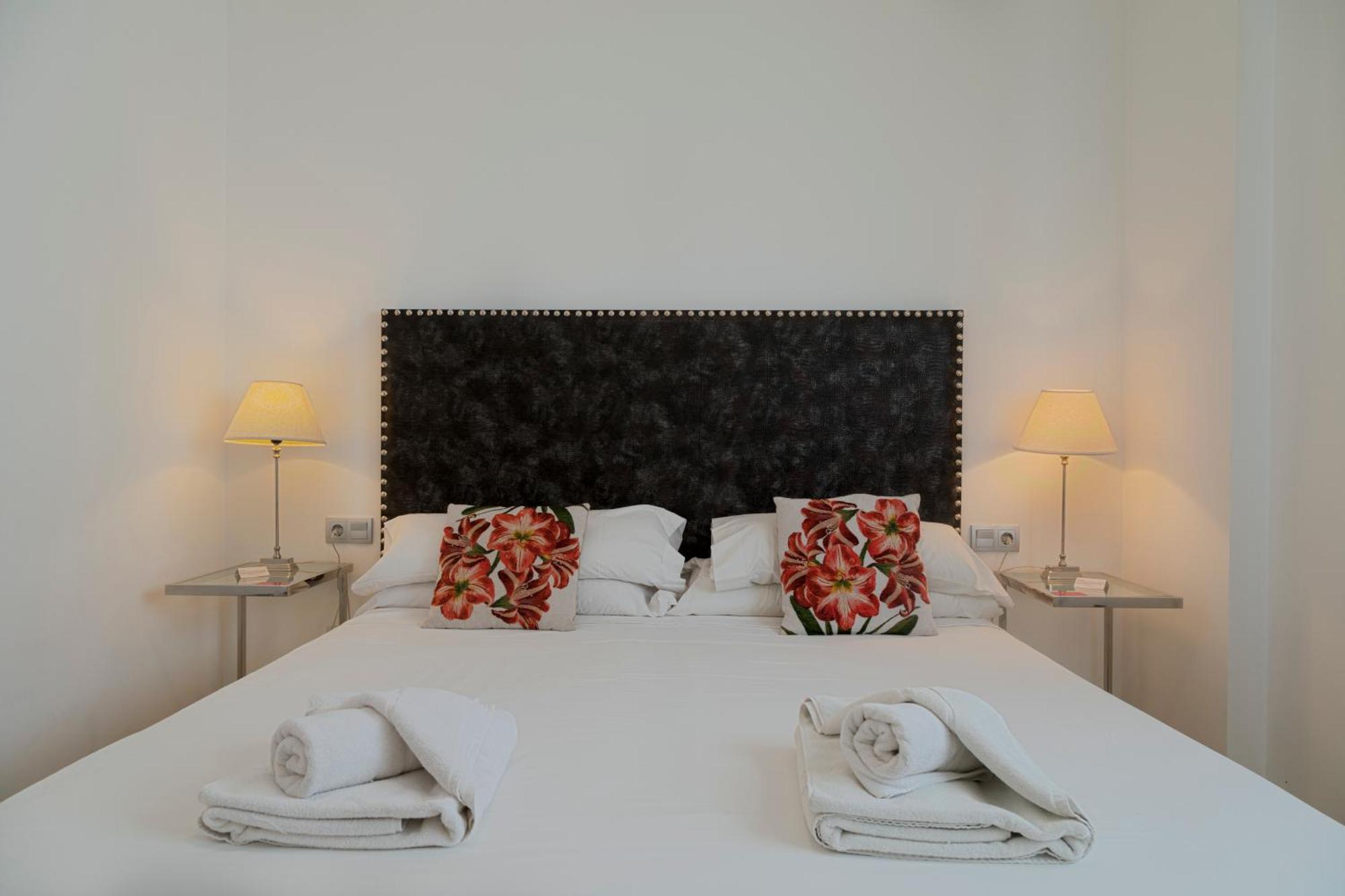 Apartment Caleta Homes - Pompidou Malaga